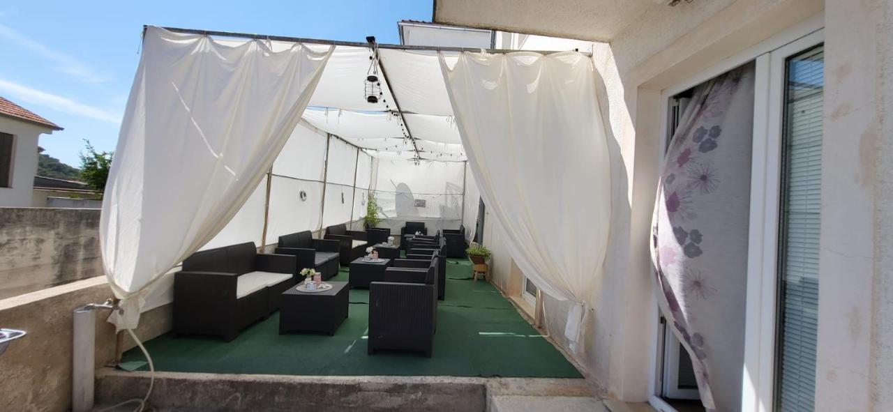 Apartments Muic Tisno Exterior foto