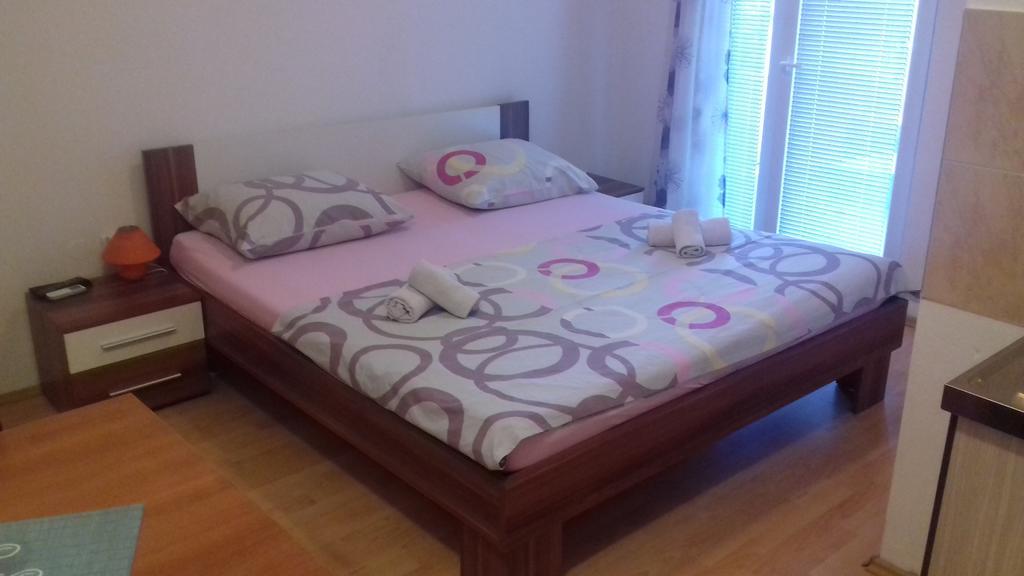Apartments Muic Tisno Exterior foto